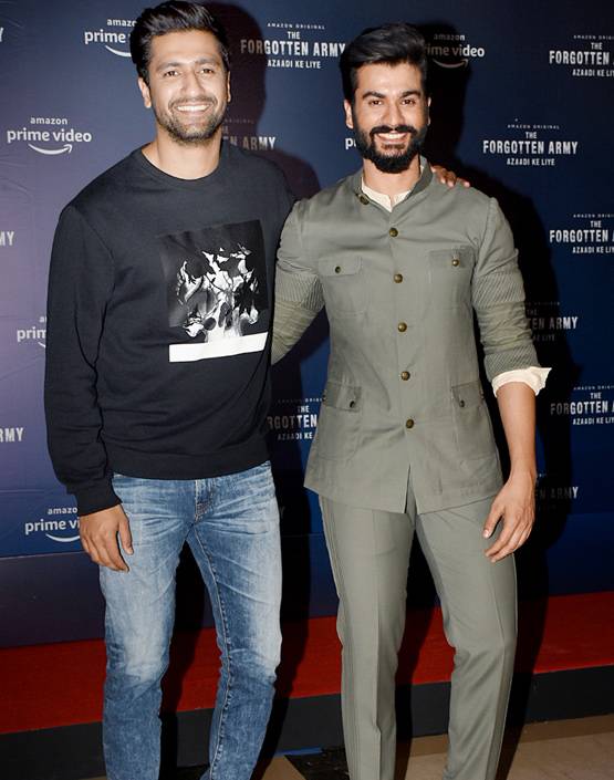 विक्की कौशल के भाई की वेब सीरीज की स्क्रीनिंग, सपोर्ट करने पहुंचीं कटरीना