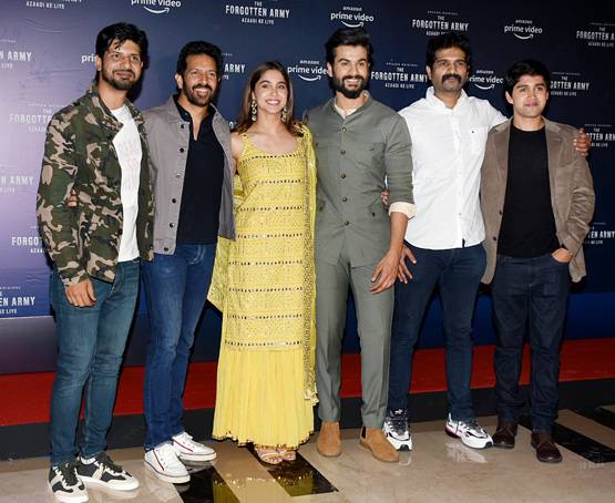 विक्की कौशल के भाई की वेब सीरीज की स्क्रीनिंग, सपोर्ट करने पहुंचीं कटरीना