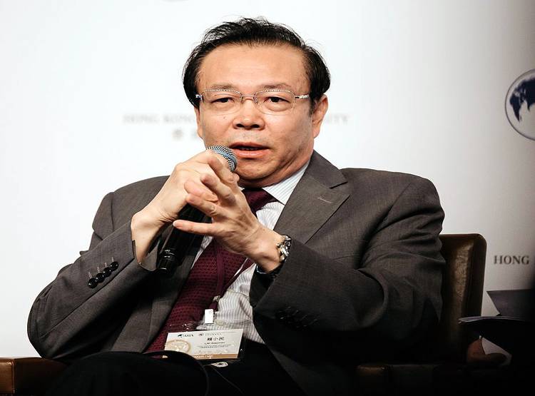 बैंकर ने अलमारी में छिपाए थे इतने रुपए कि खाली हो गया बैंक