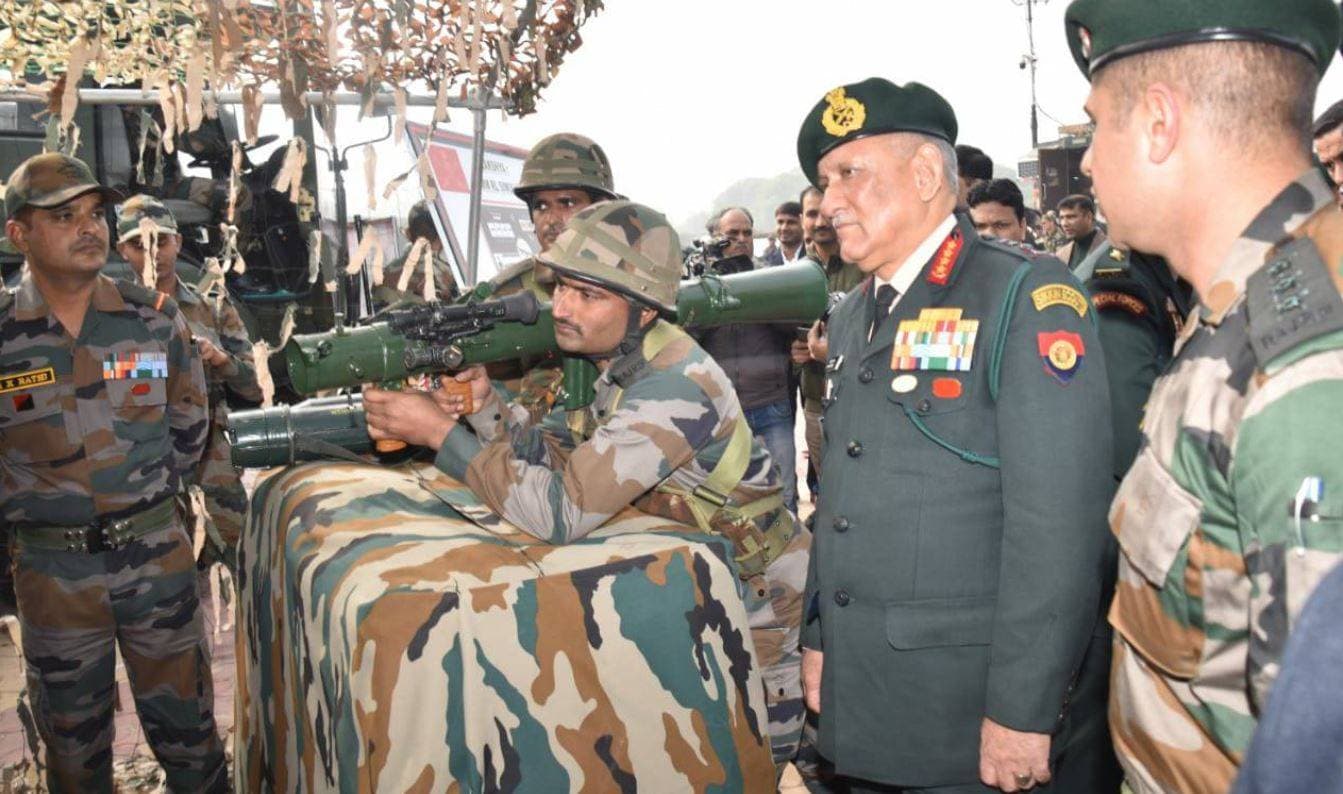 PoK पर कार्रवाई के आर्मी चीफ के बयान पर पाकिस्तानी सेना में खलबली