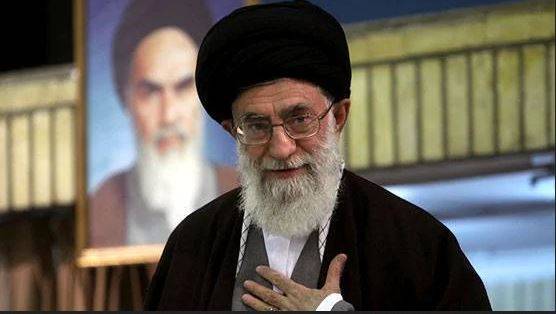 ईरान के हमले से भड़का US, ट्रंप बोले- नया हथियार कर रहा इंतजार