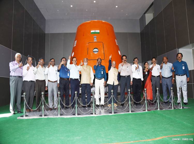 ISRO की ऊंची उड़ान, इसी साल अंतरिक्ष में भारत भेजेगा महिला रोबोट