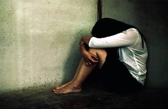 11वीं की छात्रा ने हॉस्टल में दिया मृत बच्चे को जन्म, वार्डन सस्पेंड