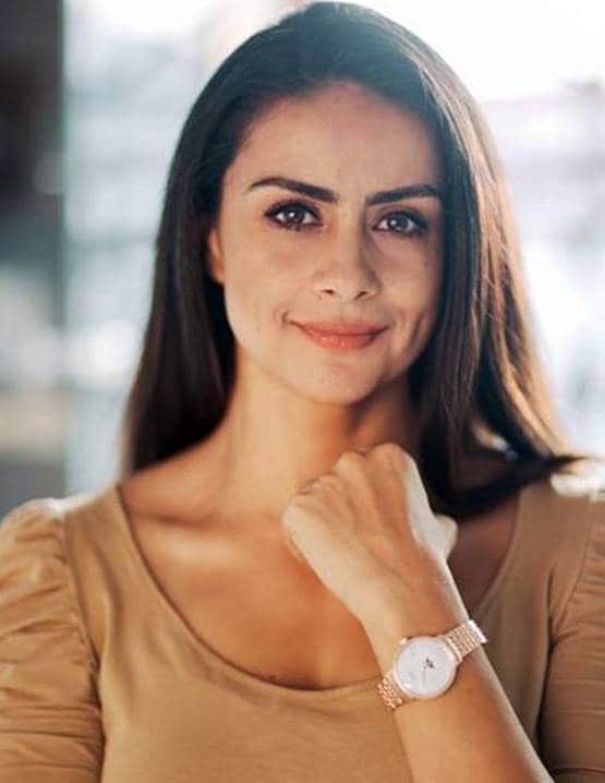 39 में मां बनीं, रियल लाइफ में पायलट-रेसर भी हैं गुल पनाग