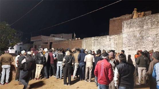 फर्रुखाबाद: बंधक बनाए गए बच्चों को बचाने के लिए बड़ा ऑपरेशन, देखें तस्वीरें