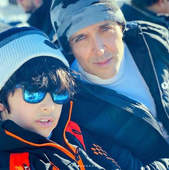 ऋति‍क की फैमिली संग सुजैन का हॉलीडे, परेशानियां भूल संग दिखा रोशन परिवार