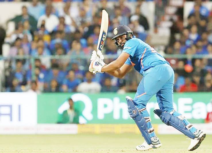 रोहित ने AUS के खिलाफ ठोके इतने शतक, लेकिन सबसे आगे हैं सचिन