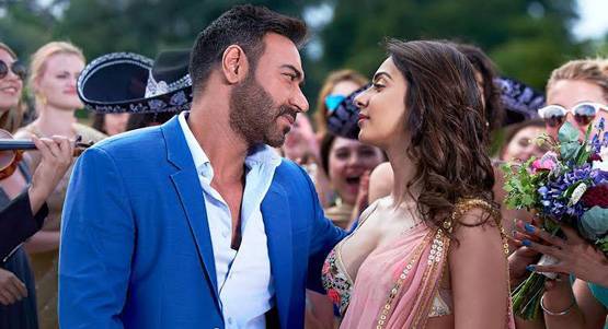 पर्दे पर फिर से उम्र 55 दिल बचपन वाला प्यार, हिट रह चुका है फॉर्मूला