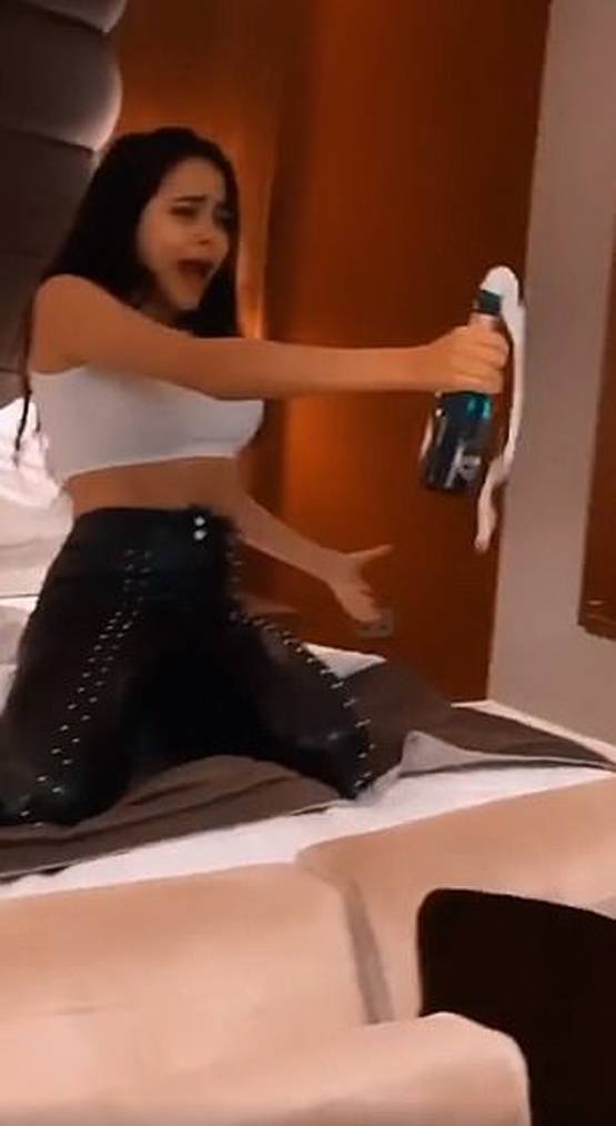 टीम जीती तो प्लेयर्स ने 22 मॉडल बुलाकर होटल में की पार्टी