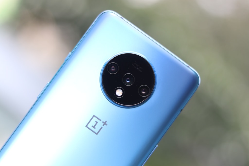 Amazon सेल: OnePlus स्मार्टफोन्स पर 10 हजार तक छूट