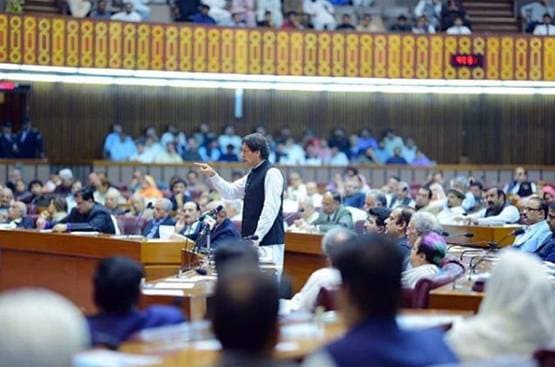 ईरान-US में छिड़ा युद्ध तो किसका साथ देगा PAK? सेना ने दिया जवाब