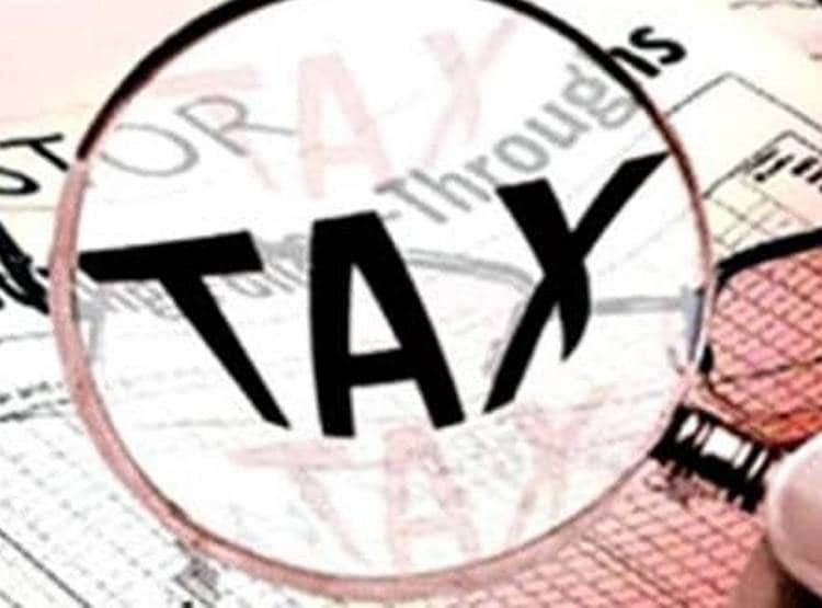 7 हजार सैलरी, 132 करोड़ के ट्रांजेक्शन का नोट‍िस, चोकसी से जुड़ रहे तार