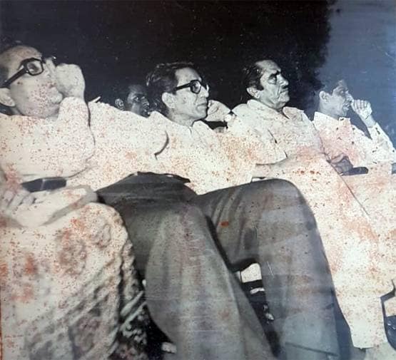 इंदिरा ही नहीं राजीव और बाल ठाकरे के साथ भी हैं करीम लाला की तस्वीरें