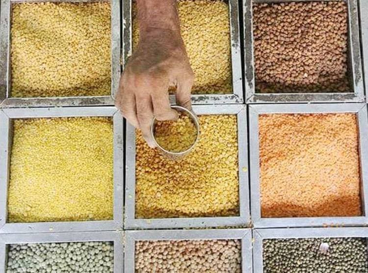 अब मटर पर महंगाई की मार, सरकार के इस कदम से बढ़ेगी कीमत