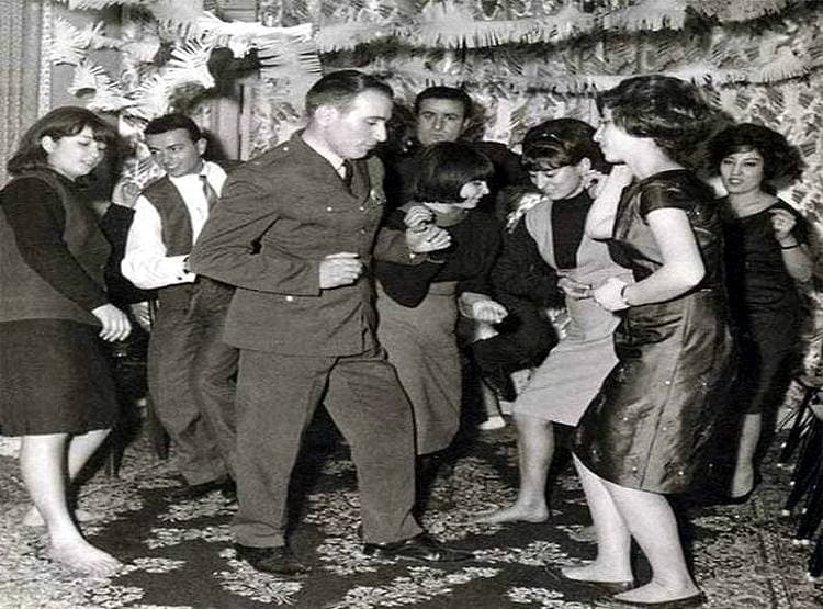 40 साल पहले इतना बोल्ड था ईरान, इस्लामिक क्रांति ने बदल दी सूरत...