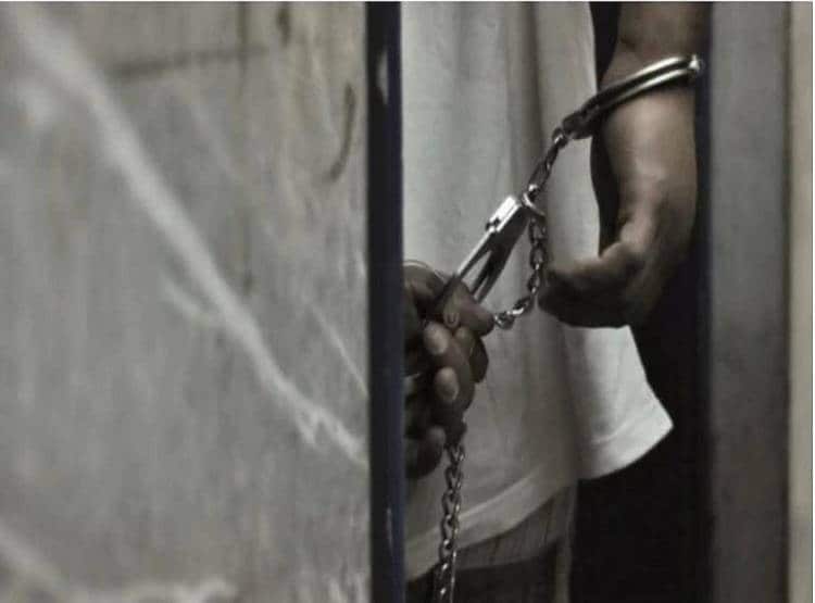 इमरान खान के खिलाफ पोस्ट लिखना पत्रकार को पड़ा भारी, उठा ले गई पुलिस