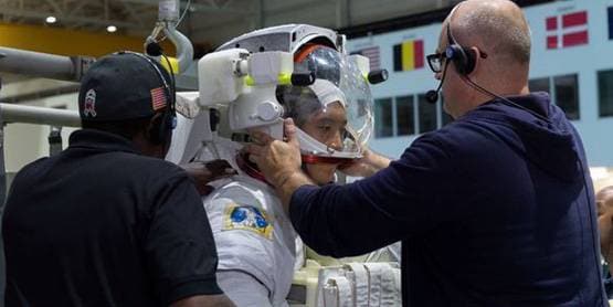 एक जिन्दगी कई किरदार: नेवी अफसर, डॉक्टर, अब बनेगा एस्ट्रोनॉट