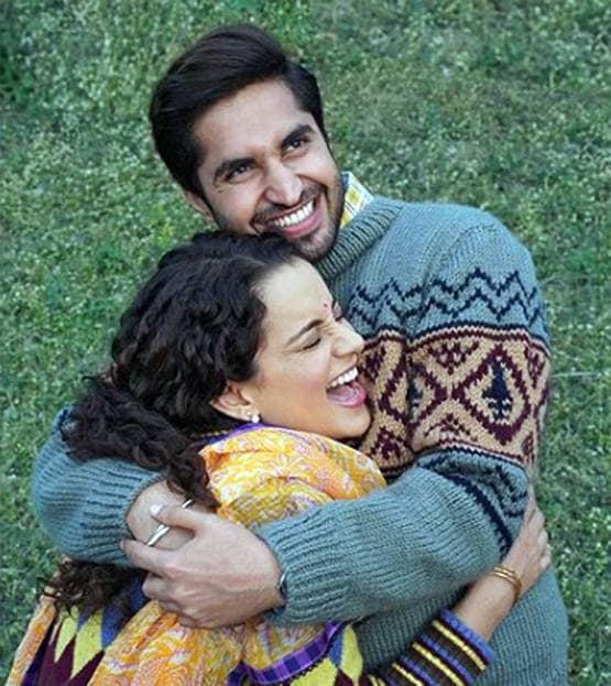 क्रिकेट स्टूडियो पहुंचीं कंगना रनौत, न्यूजीलैंड के प्लेयर संग तस्वीरें वायरल