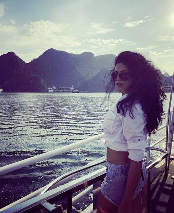 बिकिनी में छाया TV एक्ट्रेस कविता कौशिक का बोल्ड अंदाज, PHOTOS