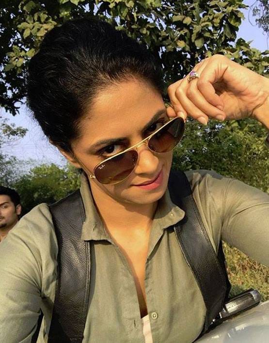 बिकिनी में छाया TV एक्ट्रेस कविता कौशिक का बोल्ड अंदाज, PHOTOS