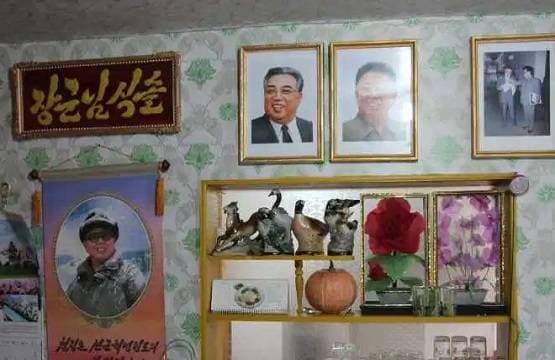 किम जोंग की फोटो छोड़ आग से अपनी बच्ची को बचाया, महिला को मिलेगी सजा