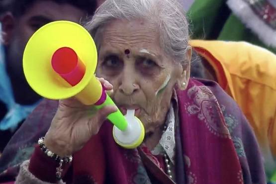 टीम इंडिया की 'सुपरफैन दादी' का निधन, WC में सबको बनाया था मुरीद