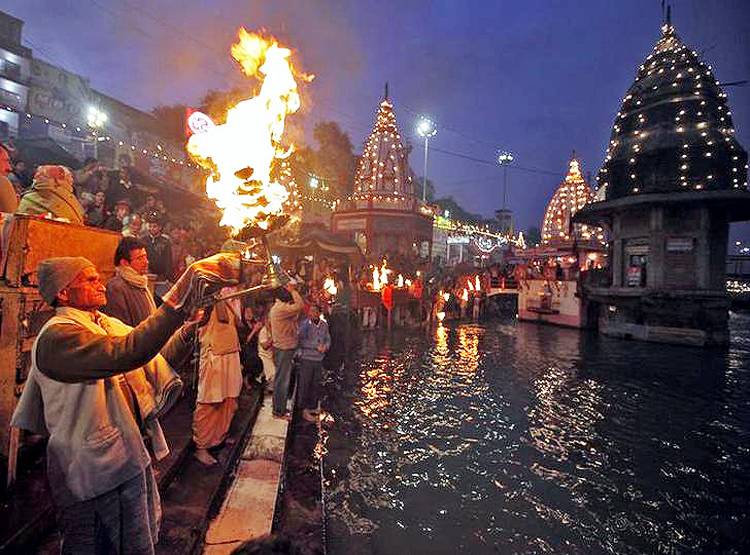 महाकुंभ पर मंदी की मार? उत्तराखंड को अब तक पैसा नहीं दे पाई मोदी सरकार