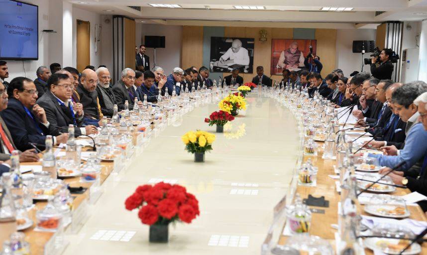 5 ट्रिलियन इकोनॉमी पर मैराथन बैठकें, मोदी बोले- अचानक नहीं आया ख्याल