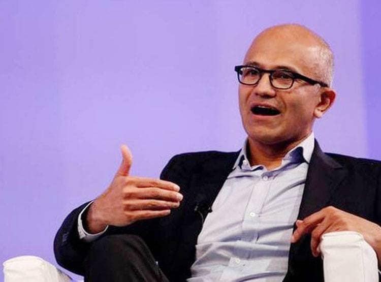 28 साल में 300 करोड़ का पैकेज, ऐसा है सत्‍या नडेला का सफर