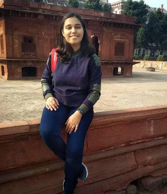 मुस्लिम नहीं हैं 'नजमा आपी', जानें- कौन है वायरल वीडियो वाली ये लड़की