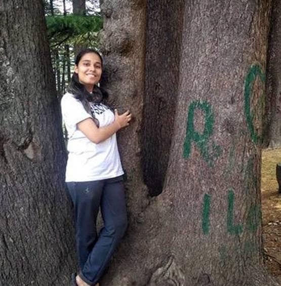 मुस्लिम नहीं हैं 'नजमा आपी', जानें- कौन है वायरल वीडियो वाली ये लड़की