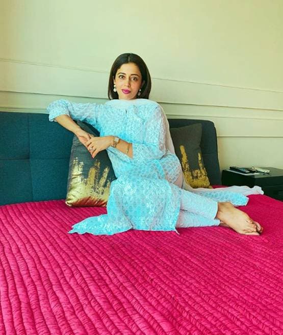 नऊवारी साड़ी, हैवी ज्लैवरी, मराठी दुल्हन के लुक में ऐसी नजर आईं नेहा पेंडसे