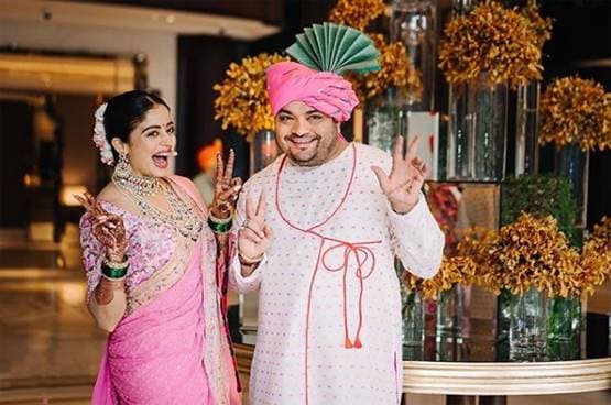 नेहा पेंडसे ने लिए सात फेरे, ब्राइडल लुक में एक्ट्रेस की तस्वीरें वायरल