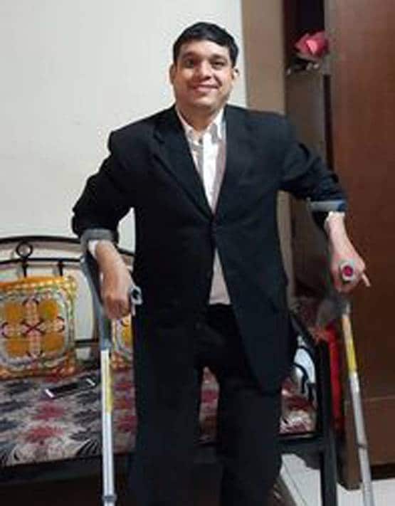 जज्बे के आगे बौनी पड़ी चुनौती, ऐसे जज बना पुणे का ये लड़का