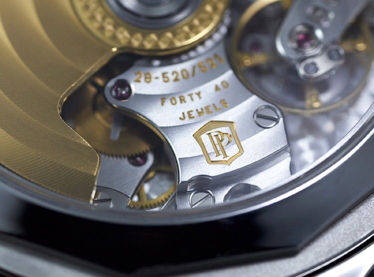 मर्सीडीज और BMW कार से भी महंगी है  शाहरुख की ये घड़ी, ये हैं खासियतें