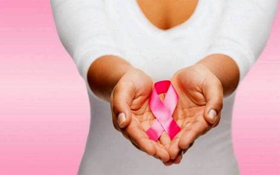 गलती से डॉक्टरों ने महिला के ब्रेस्ट निकाल दिए, देते रहे इंजेक्शन