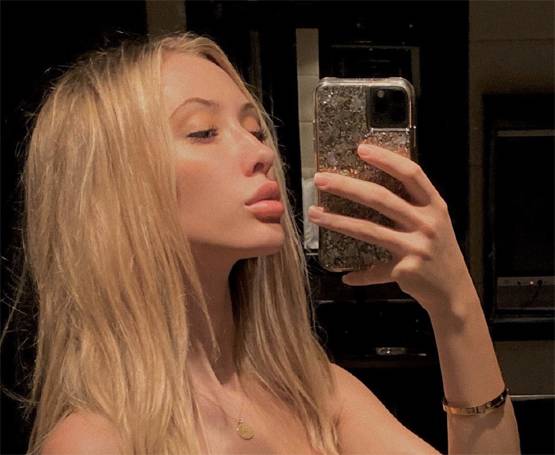 हजारों लोगों को लड़की ने भेजी अपनी न्यूड फोटो, जुटाया करोड़ों का चंदा