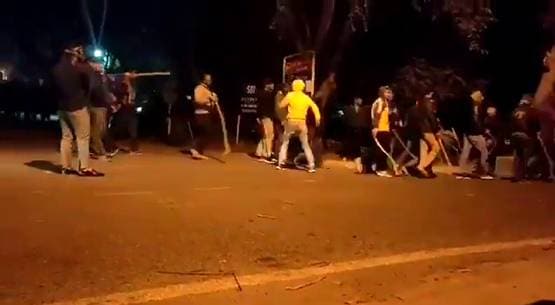 JNU में तांडव के बाद बेफिक्र निकले नकाबपोश, देखती रही पुलिस, Video