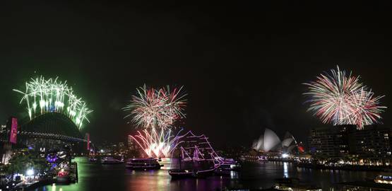 न्यू ईयर की पार्टी कर रहा था शख्स, 21वें फ्लोर से गिरकर हुई मौत