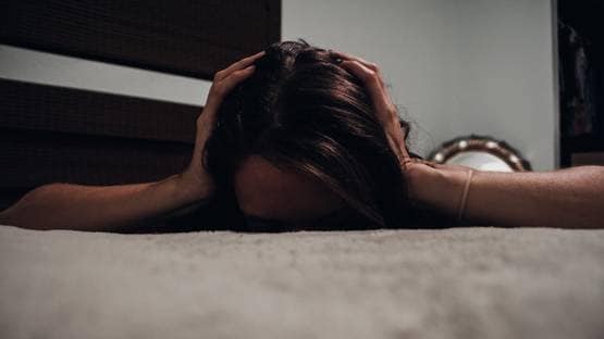 दो साल तक कैद में रखा, रेप से पहले खाना नहीं देता था बॉयफ्रेंड