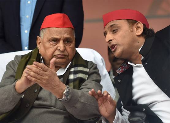 क्या CAA के खिलाफ प्रदर्शन में शामिल हुईं अखिलेश यादव की बेटी टीना?