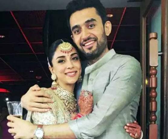 शादी के 2 साल बाद टूटने जा रहा कंगना की ऑनस्क्रीन फ्रेंड का रिश्ता!