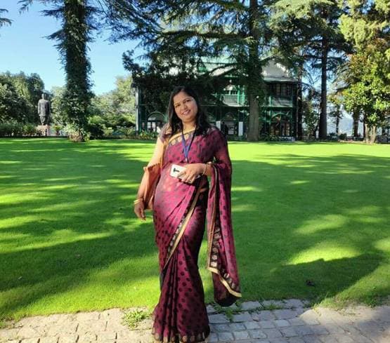 पति-ससुराल ने किया सपोर्ट, 2 साल के बच्चे की मां ऐसे बनी IAS