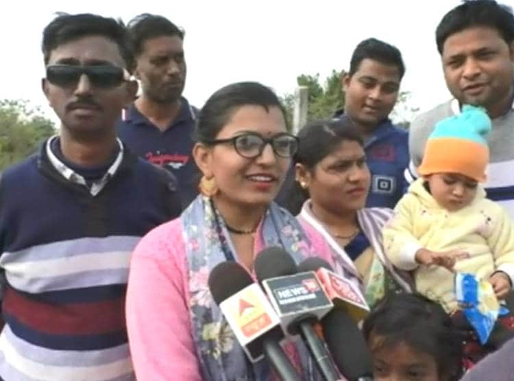 अजगरों की बस्ती में खुले घूमते हैं अजगर, 'एनाकोंडा' फ‍िल्म जैसा द‍िखता है नजारा