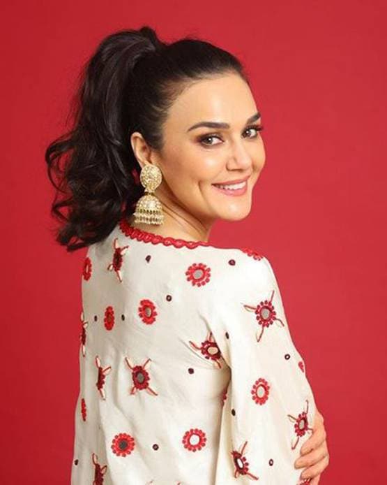 चर्चा में रहे प्रीति के अफेयर, 41 की उम्र में विदेशी दूल्हे संग लिए फेरे