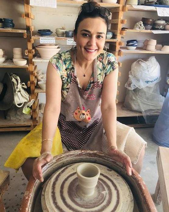 चर्चा में रहे प्रीति के अफेयर, 41 की उम्र में विदेशी दूल्हे संग लिए फेरे