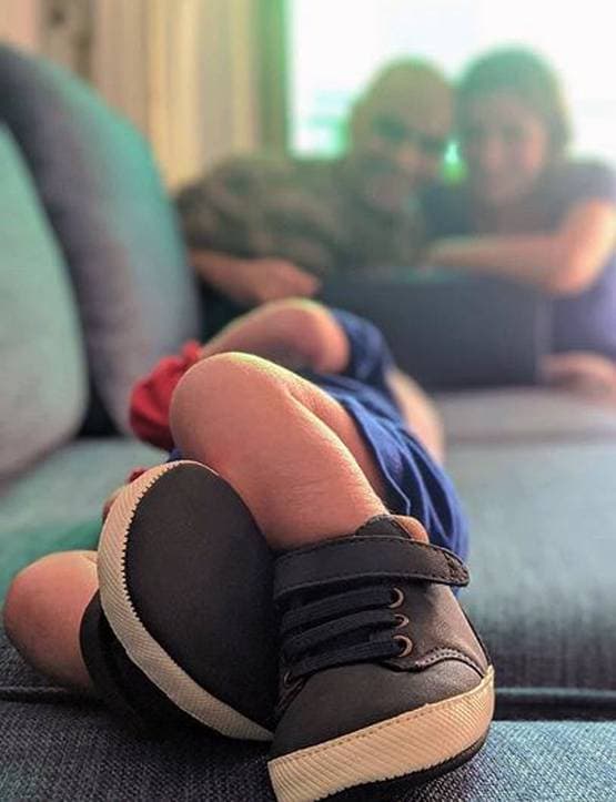 रघु राम ने शेयर कीं बेटे की पहली तस्वीरें, एक्स वाइफ ने किया फोटोशूट