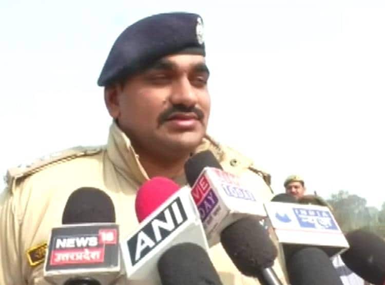 पति ने रेलवे ट्रैक काटा, फिर दी धमकी-पत्नी को ले जाओ, 50 करोड़ दे जाओ