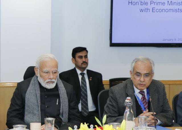 5 ट्रिलियन इकोनॉमी पर मैराथन बैठकें, मोदी बोले- अचानक नहीं आया ख्याल