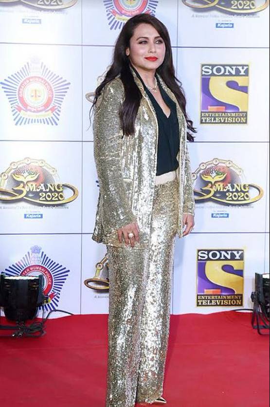 रानी मुखर्जी का ग्लैमरस लुक, फैन्स बोले- लेडी बप्पी लहिरी